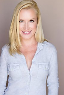 Angela Kinsey plays Angela Martin on The Office Us