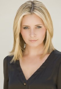 Beverley Mitchell plays Lucy Camden on 7th Heaven