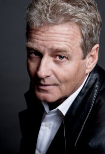William Russ plays Alan Matthews on Boy Meets World
