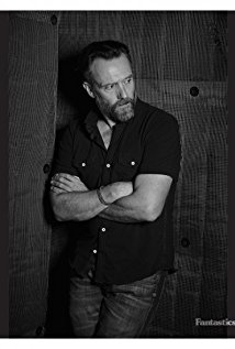 John Pyper plays James Kendrick on Burn Notice