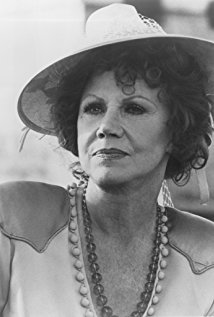 Audra Lindley plays 4 episodes, 1996-1998
                         on Cybill