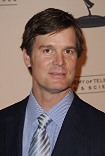 Peter Krause plays Kevin Blanders on Cybill