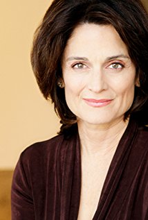 Cristine Rose plays Susan on Ellen