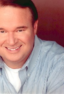 Tom McGowan plays Bernie Gruenfelder on Everybody Loves Raymond