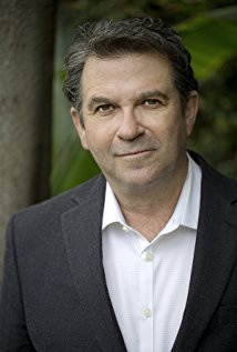 Erich Anderson plays Dr. Edward Porter on Felicity