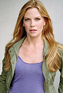 Sarah Jane Morris plays 8 episodes, 2001-2002
                         on Felicity