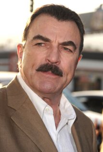 Tom Selleck plays Dr. Richard Burke on Friends