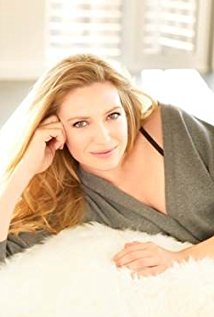 Anna Torv plays Olivia Dunham on Fringe