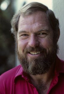Merlin Olsen plays Jonathan Garvey on Little House On The Prairie