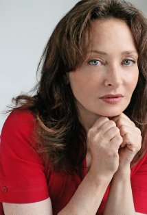 Catherine Lloyd Burns plays 15 episodes, 2000
                         on Malcolm In The Middle