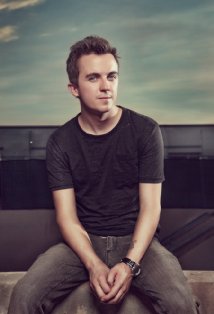 Frankie Muniz plays Malcolm on Malcolm In The Middle