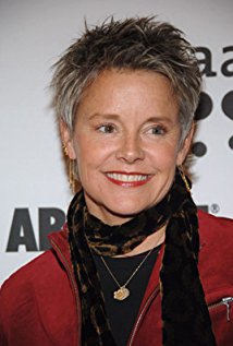 Amanda Bearse plays Marcy D'Arcy on Married With Children