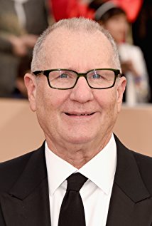 Ed O'Neill plays Al Bundy on Married With Children
