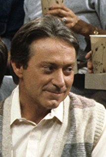 James Sloyan plays 7 episodes, 1986-1991
                         on Murder She Wrote