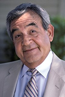Tom Bosley plays Sheriff Amos Tupper on Murder She Wrote