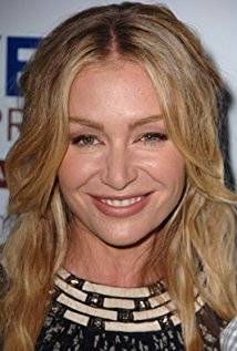 Portia de Rossi plays Elizabeth North on Scandal