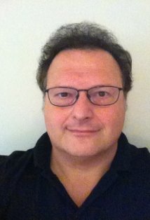 Wayne Knight plays Newman on Seinfeld