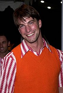 Charlie O'Connell plays Colin Mallory on Sliders